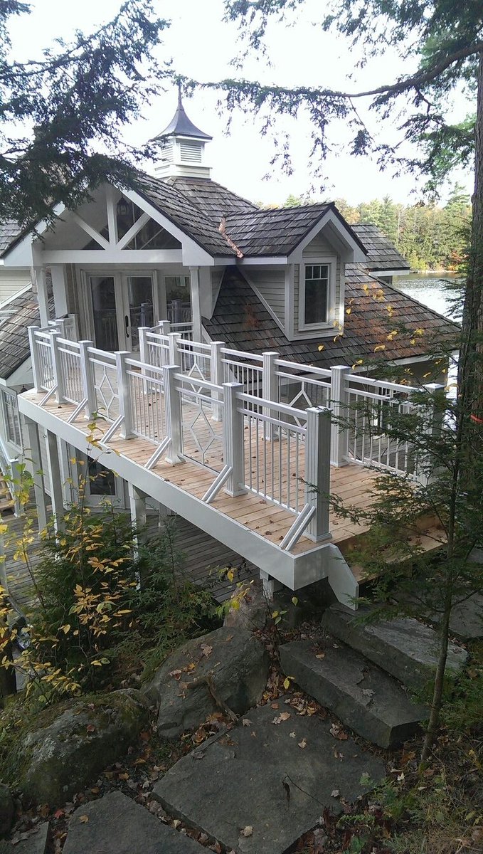 CraftBilt's tweet image. Wow, check out the talented work by the crew at #muskoka Muskoka Aluminum in Gravenhurst, Ontario. Here are some examples of real imagination and craftsmanship with Craft-Bilt Aluminum Railing. #aluminumrailing #picketrailing #deckrailing by #craftbilt

craft-bilt.com/products-categ…