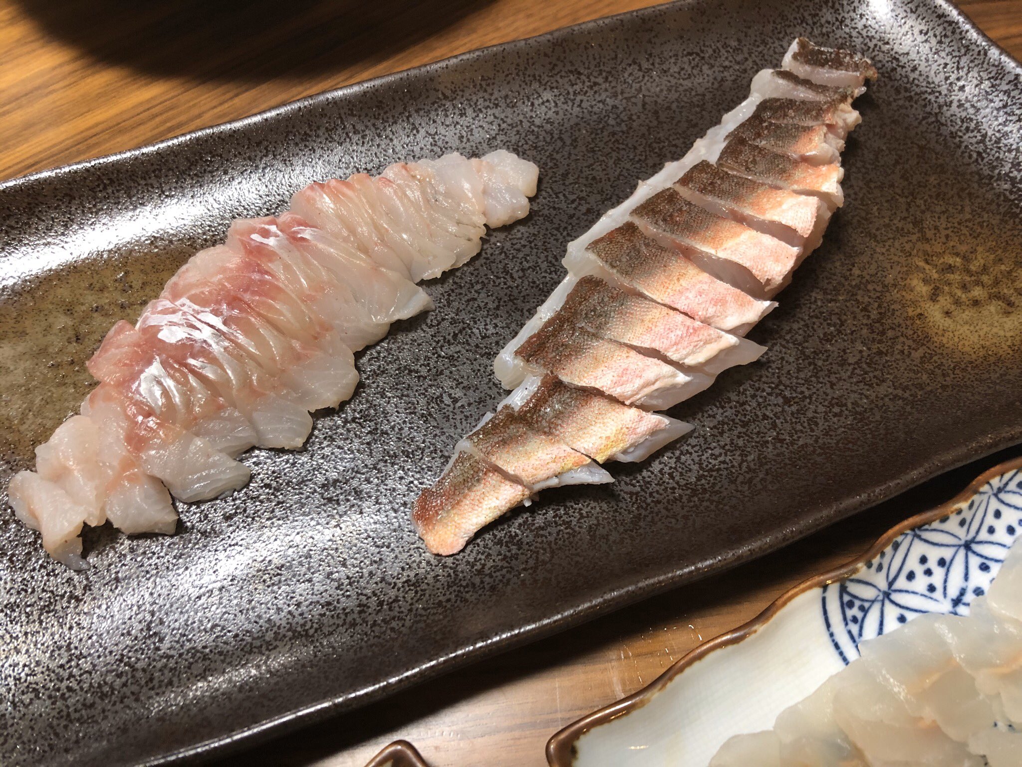 和田 豊 A Twitter ホウボウは皮も旨いと聞いたので炙りにしてみました 本当に美味しいです T Co Rujlpiwyiz Twitter