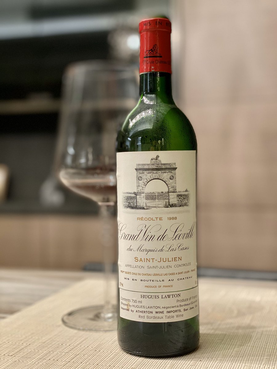JeannieChoLee's tweet photo. What a fabulous Bordeaux! Absolutely delicious & satisfying with beef teppanyaki #yummy #delicious #homecooking #homesweethome @domainesdelon #leovillelascases #bordeaux #secondgrowth 1988 #wine #atitspeak #winedrinking #winetasting #masterofwine #instawine #winelife https://t.co/BzHyL5vZAk