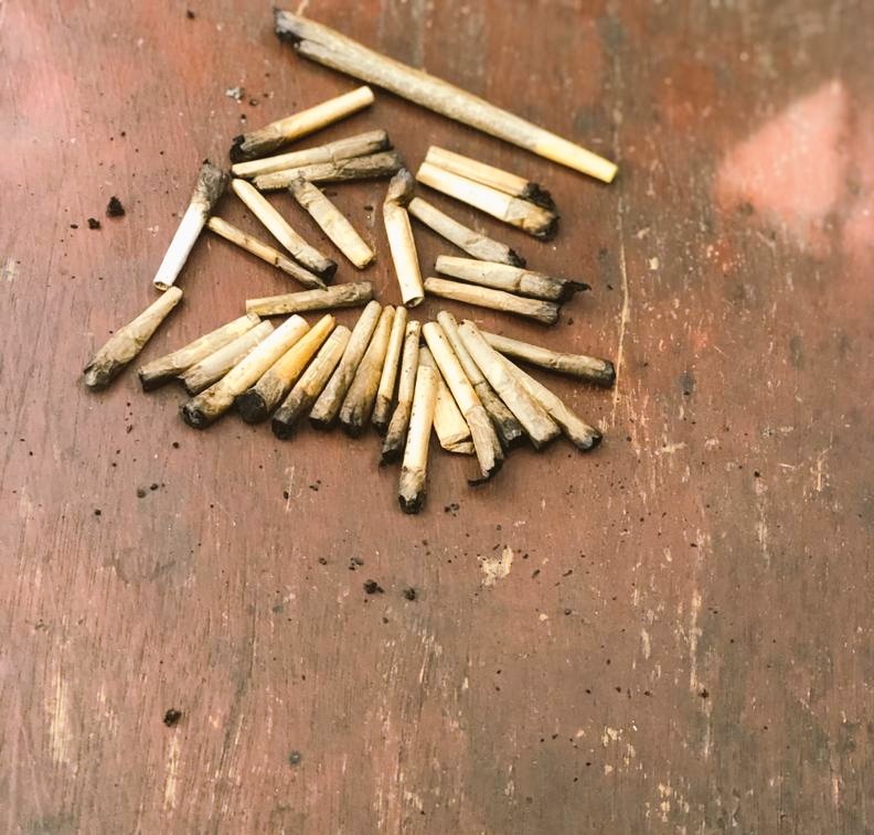 So like I said, I got 31 roaches from amazing last #420month minus the ones I left outdoors and shared with buds. A lot? Or this is baby steps? 😂😂😂 These look like ammunition tho 🌿🔥😂😂
#Mmemberville #CannabisCommunity https://t.co/MeE4Ls1khf https://t.co/46ELmlEZrR