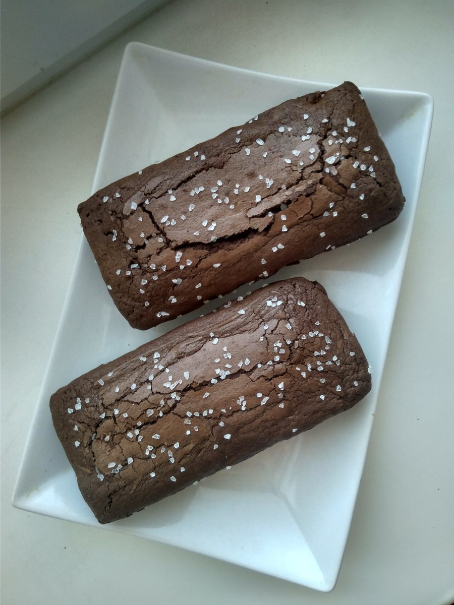 MrGreenDeer's tweet image. Встречаю май чудесным брауни 💜✨🌿
#quarantineroutine