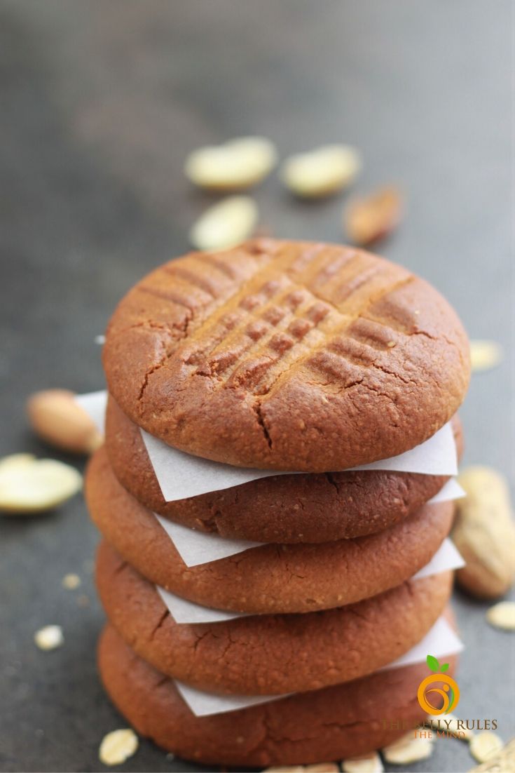 Freshly milled oats flour to make some Vegan Oatmeal Cookies. Recipe ---> bit.ly/3fb6S9I #ad #oatsflour #vegancookies #oatmealcookies