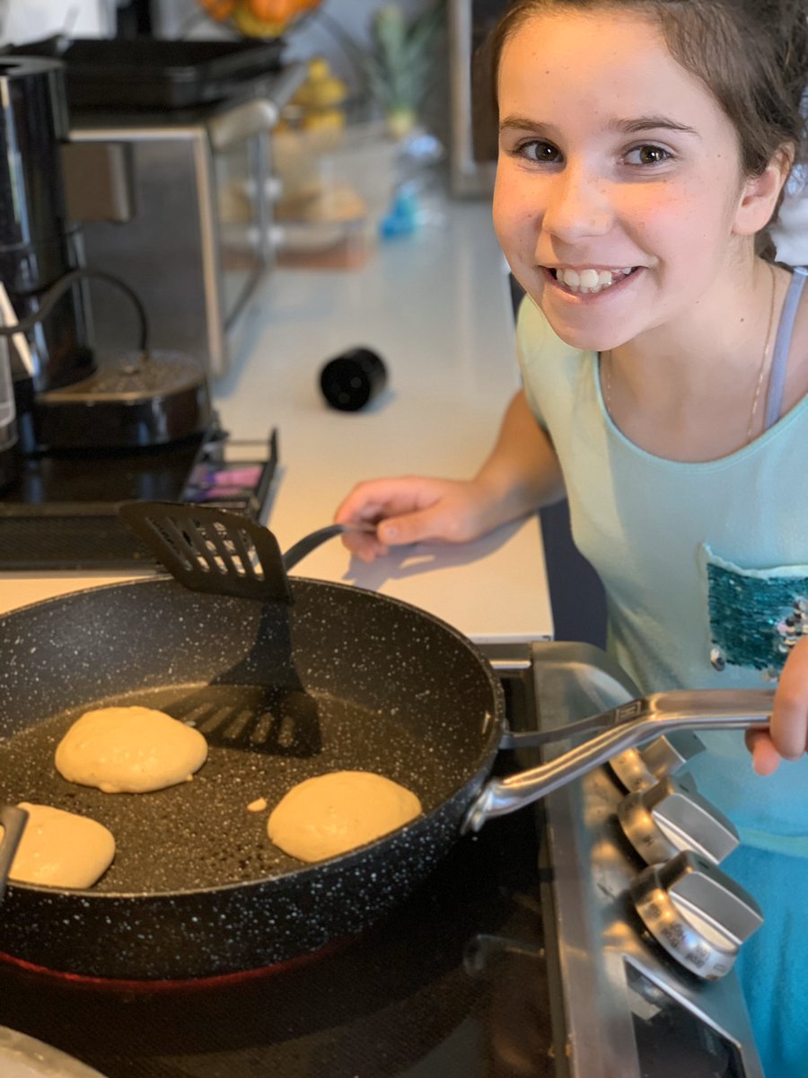 TVitalei's tweet photo. Learning to cook #Hcdsbpathways https://t.co/0kT8iCziNl