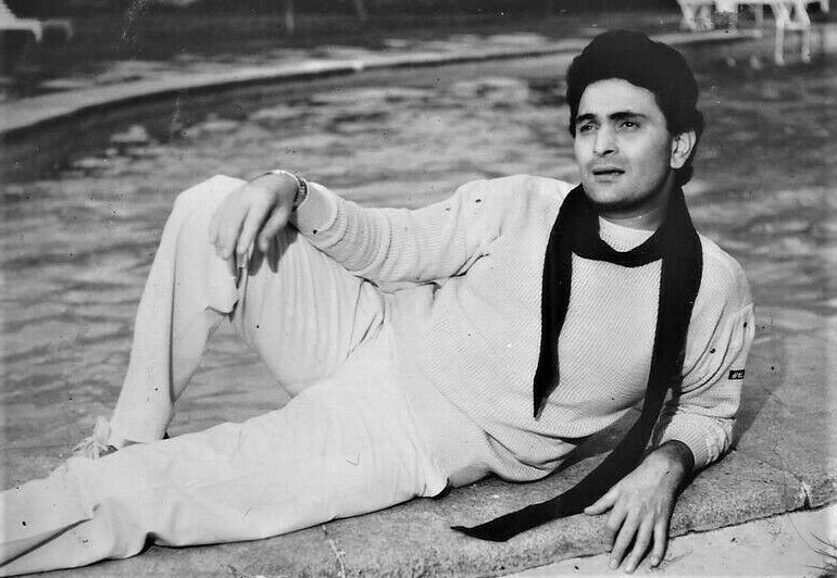 a thread of 10 Rishi Kapoor songs that will probably not be in any top ten list. #RishiKapoor
