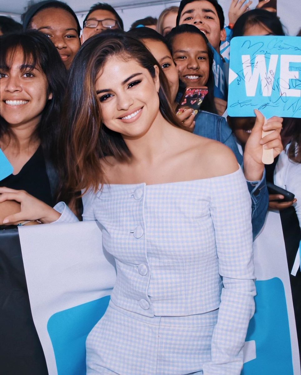 Selena Gomez participará do evento virtual #WECelebrate no dia 06 de Junho deste ano!