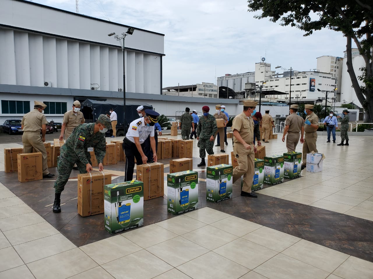 httpspbstwimgcommediaEW81DwkXYAMM43Vformatjpgnamelarge