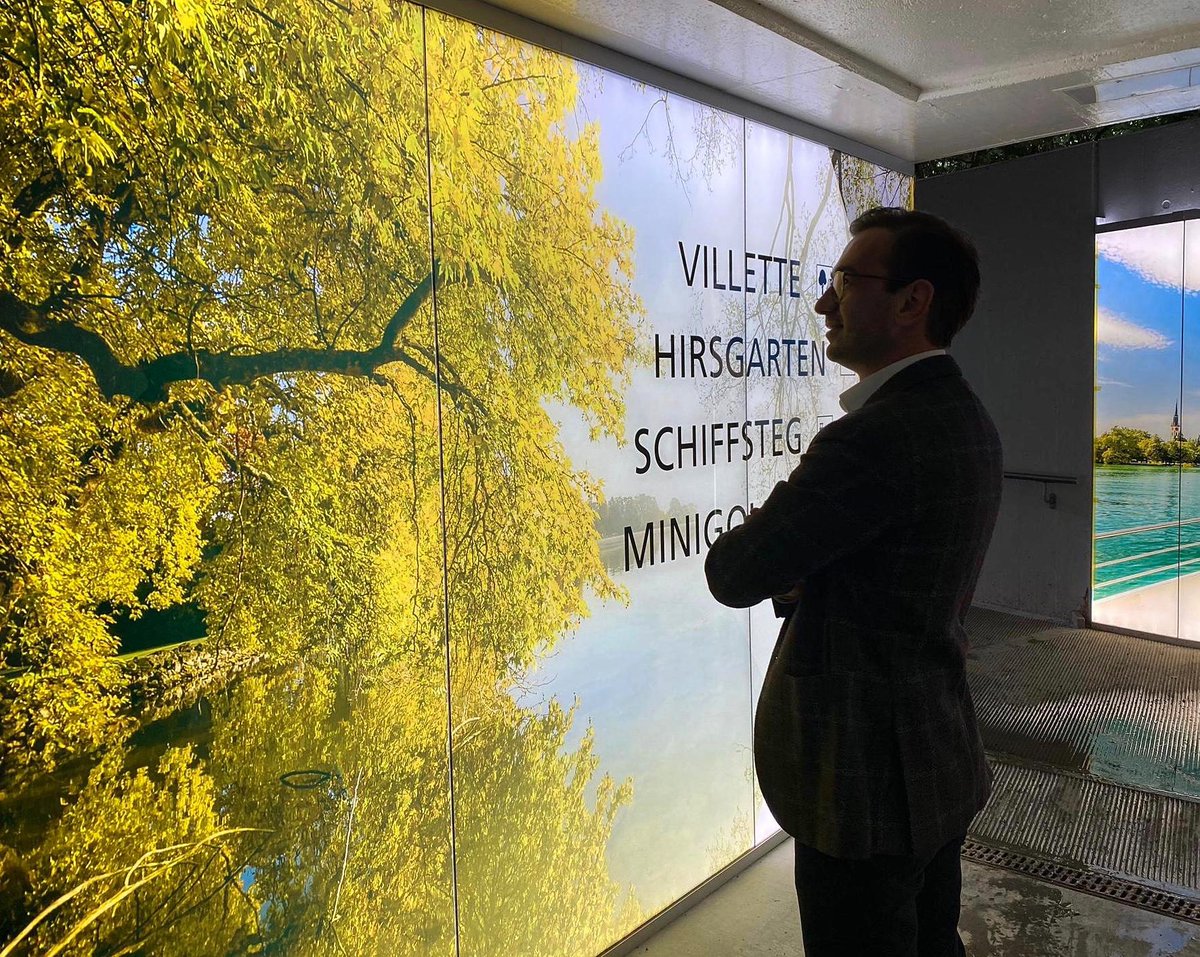 Shine bright like #ChamBhf 💡💎 Habt ihr schon das neue Design der Bahnhofsunterführung in Cham gesehen?! 🤩 Wir hoffen, dass euch dieses gefällt und freuen uns, euch in #Cham begrüssen zu dürfen!
#nofilter