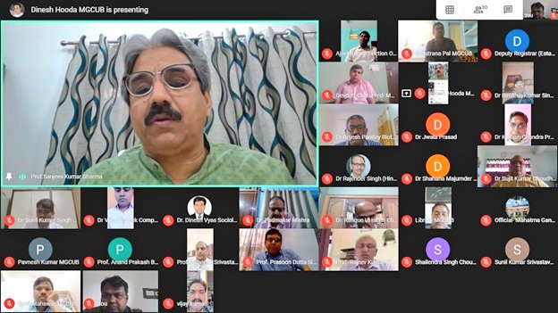 MGCUBihar's tweet photo. A meeting of all the Deans, Administrative Officers and Head of Departments of #MGCU, was held under the chairmanship of Hon’ble Vice Chancellor @GSIPSA through video conference today. 
@PMOIndia @DrRPNishank @HRDMinistry @ugc_india https://t.co/m5NM3lJAae