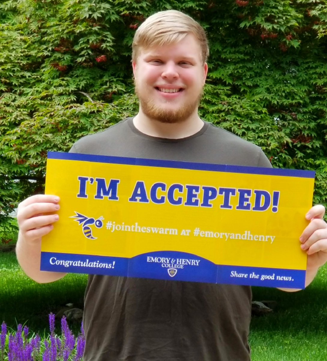 jgriffiths2020's tweet photo. Proud to be committed to Emory &amp; Henry College, studying Engineering and playing football and wrestling! GO WASPS!
#HCSSeniorSalute #DecisionDay2020 #WeMadeIt2020 
@BHSOfficialHCS @EHCFootball @GoWasps  @HamptonCSchools @1_collegecoach @BetterMakeRoom https://t.co/6nb8ijCVnR