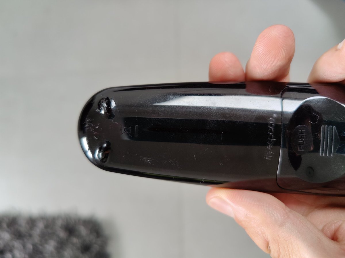 Камера OnePlus 8 Pro может делать некоторые предметы прозрачными