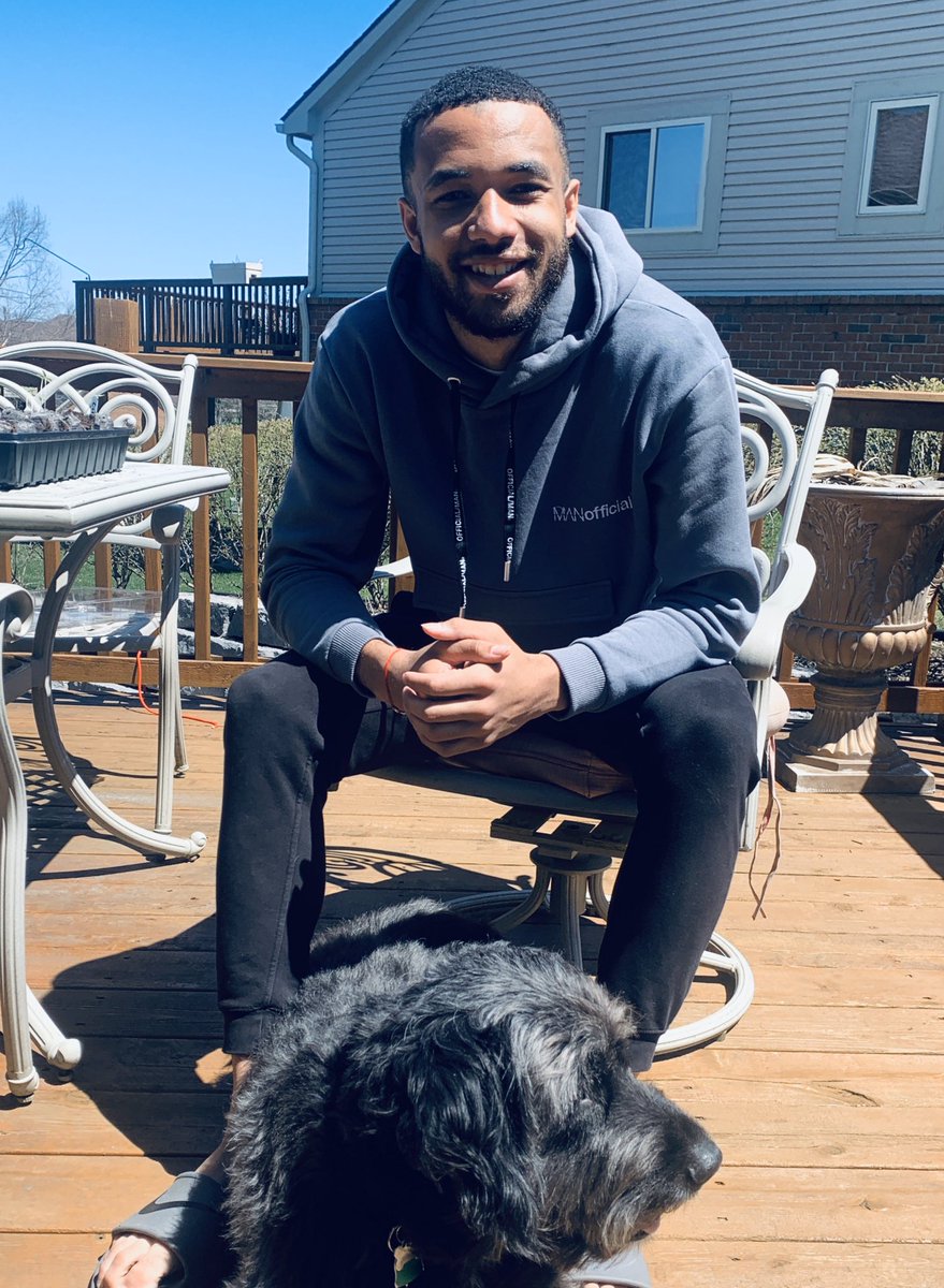 Official_Roddyy's tweet photo. Just finished our first podcast with my guy @Babasoccer2 featuring @KVenegas22! Go give it a listen and tell us if it sucks or not. 😂  https://t.co/2TRpzZHB6b https://t.co/zGbDii5UyK