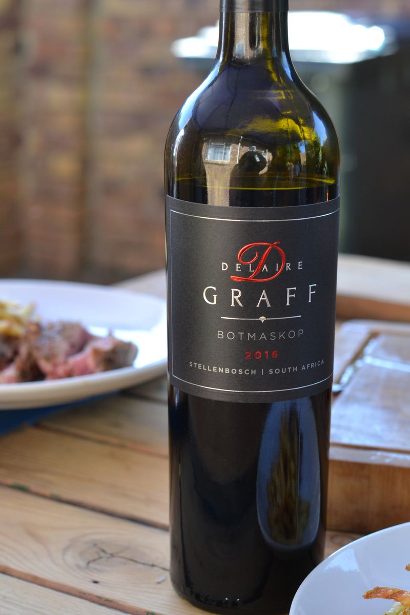 Boozy_Foodie's tweet photo. Our #DelaireGraff journey continues! @DieSmulpape made the most delicious rib-eye steak to enjoy the serious Bordeaux-blend from @DelaireGraff - Botmaskop. Glad I was wearing my stretchy pants! (Okay, who am I kidding, every day is stretchy pants day! ;)) #BoozyMay #Botmaskop https://t.co/VsNaEfZIP3