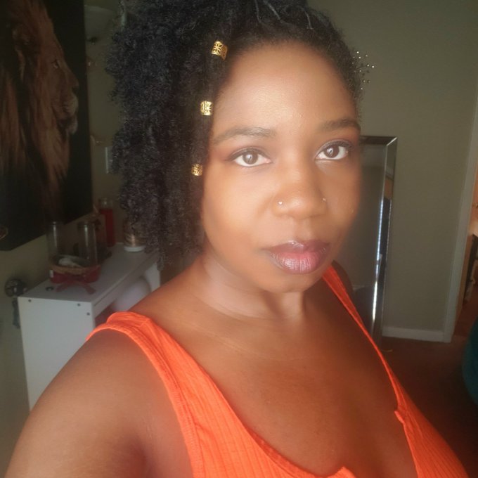 My face when subs tell me that don't have any money.   Well why are you here? https://t.co/kOgg8zNZ9