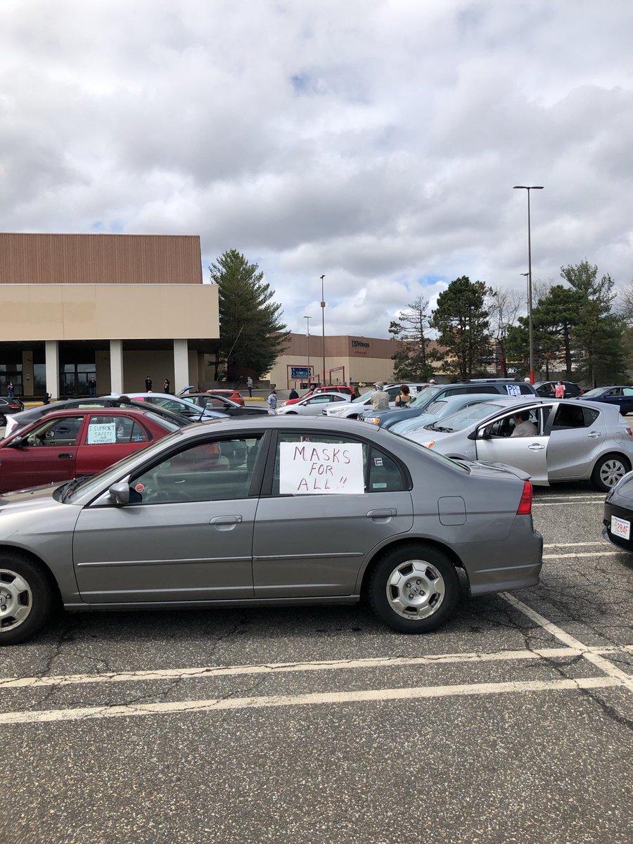 #Rallyforworkers on #MayDay #SocialDistancing in parking lot #SupportNursesAndMidwives and #FrontLineHeroes. Sign on my ⁦@Subaru_usa⁩ , support nurses with more than applause.