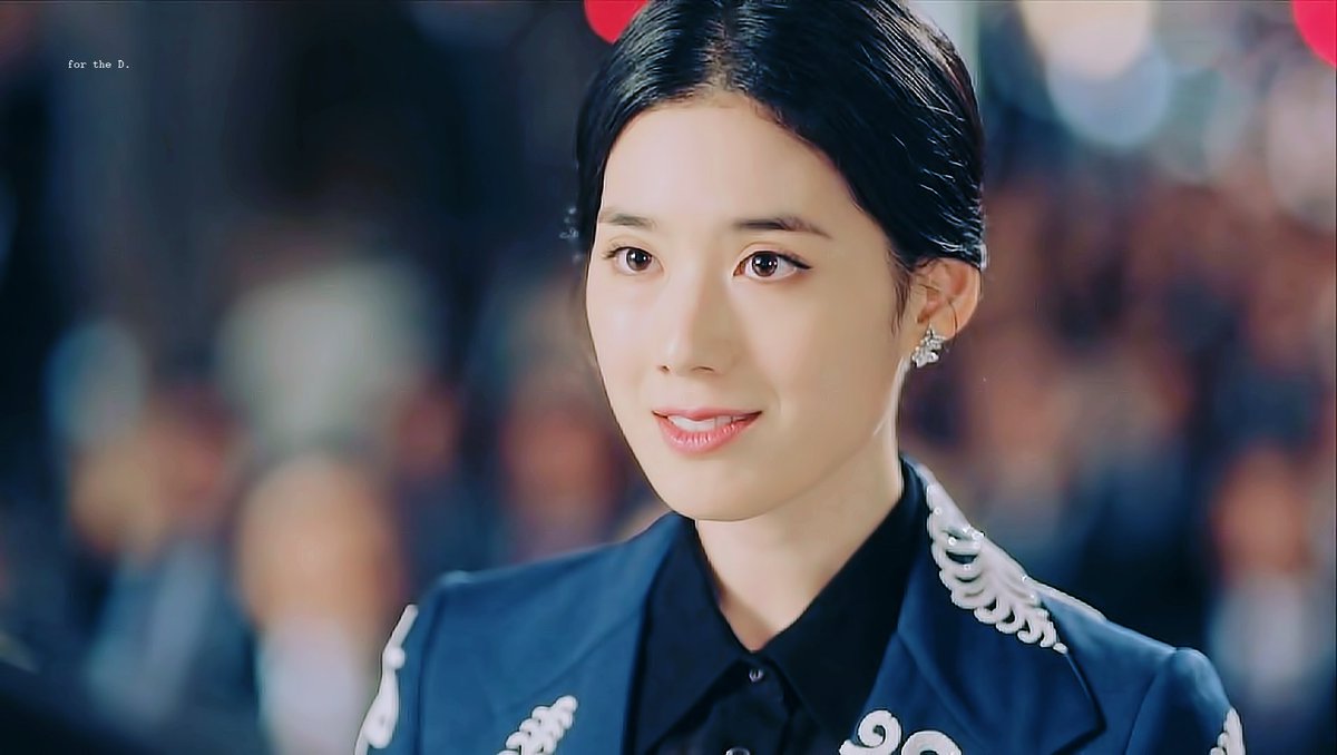 VIOLETFOLDER's tweet photo. #더킹영원의군주 5회 #정은채 #구서령

라잇님이 올리신 짤 줍줍해서 보정한거라 링크는 따로 안 올릴게용,,,~! https://t.co/APhvl7gbbh