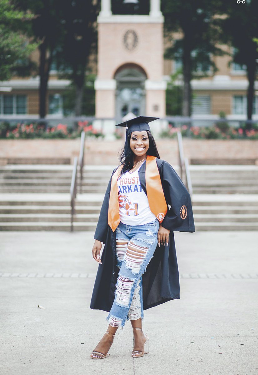 thetaymoore's tweet photo. My senior year certainly didn’t end as planned, but I will be forever grateful for the wonderful experience and memories of undergrad.

Taylor Moore, BBA. The price has gone up honey!

A toast for whenever COVID-19 let’s me grace the stage🥂

#AlmostFiniSHed https://t.co/lGXmmksIZY