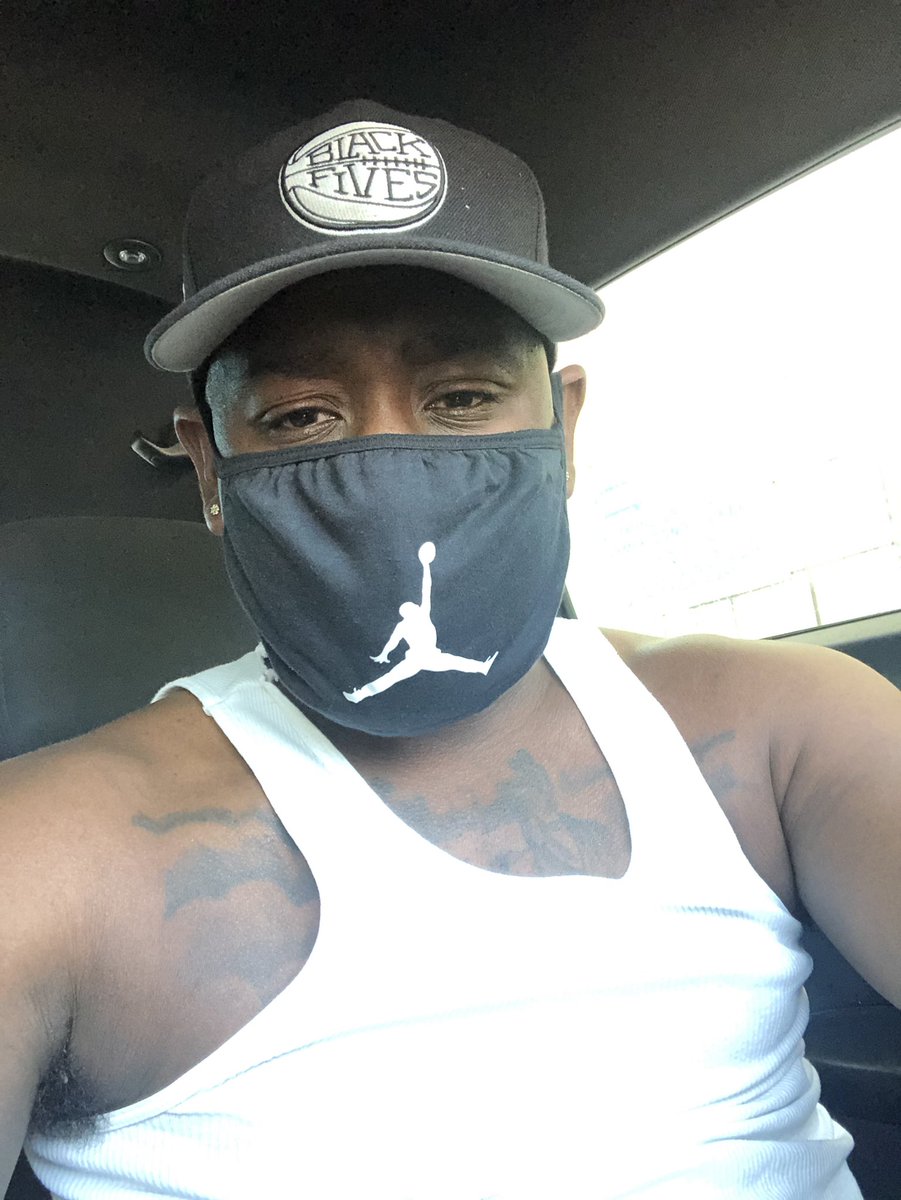 jwilloneal's tweet photo. Safety First 😷 https://t.co/WsnVq26k6X