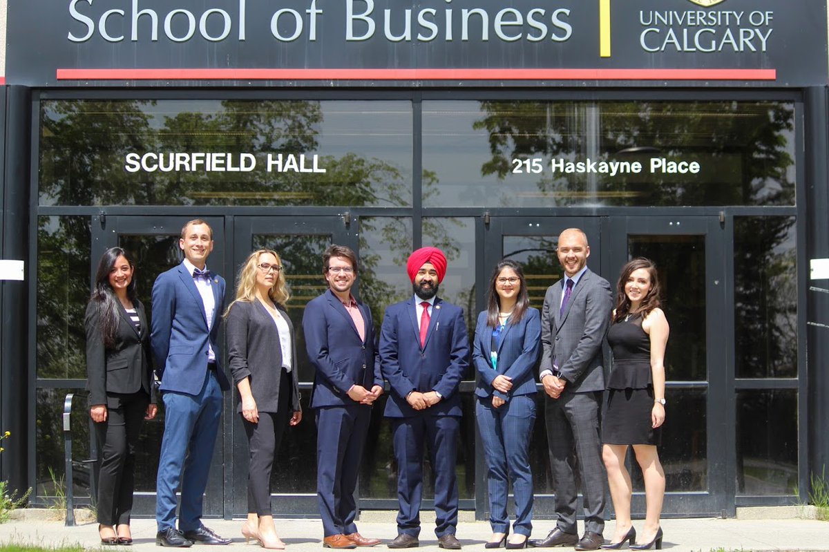 HaskayneMBA's tweet photo. Thank you to the 2019-2020 Haskayne MBA Society executive team! Thank you for supporting students, planning events, and for all of your hard work last year. We  appreciate you!
 https://t.co/HwTTHJv18w https://t.co/rCCi5K4iEh