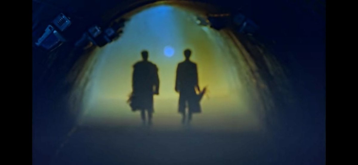 _NehaChaurasia_'s tweet photo. That Epic Walk! ππ #DashingGoblin #DashingGrimReaper #ThatDashingWalk ππ #Guardian #Goblin #kdrama https://t.co/CIjofJi14T