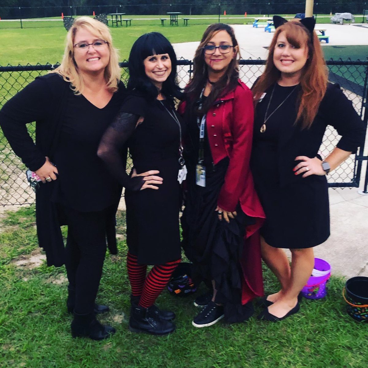 dmaldo_23's tweet photo. Happy National Principals Day, @Lisa__Dreher ! You have brought so much joy and love to @MOESmanatees . Your positive energy spreads throughout our halls. Wishing we could celebrate this day with you. Many virtual hugs!!! #nationalprincipalsday #weloveyou https://t.co/lbvLVAhBKF