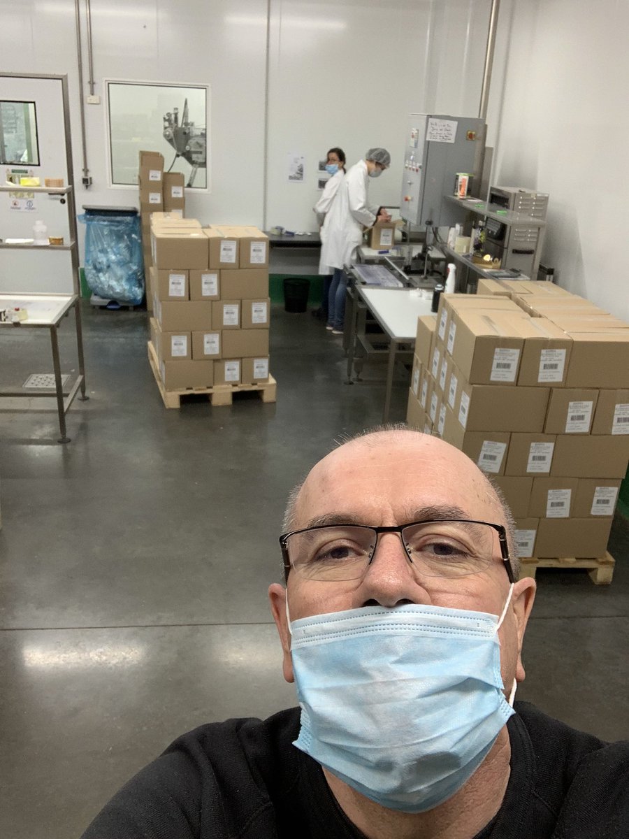 jmbaillet's tweet photo. Fier de mon équipe #slimpack présente pour honorer les commandes de nos clients Européens et fier d’avoir payé mes fournisseurs et contributions en temps et en heure https://t.co/nzNzBSJo0j