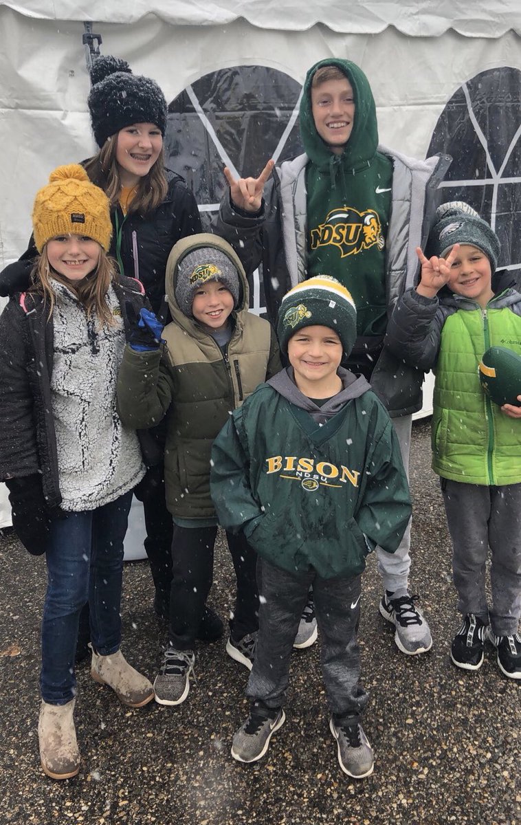 Coach_Entz's tweet photo. #Fargo in the fall, you must think #Tailgating. Starting Friday, 30k fans show up to what has become a national experience. Saturday’s w/@NDSUfootball, the “Strength of the Bison is the Herd!!”
Ranked #4 for Tailgating Experience - 2019, @247Sports
#NeverInvited #FargoFriday https://t.co/EMtHrnvoEB
