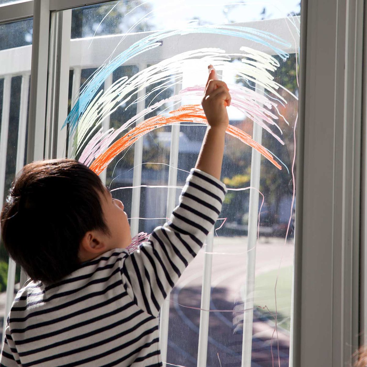 GET CREATIVE 🌈
New #Kitpas Washable #Crayons for WINDOWS, MIRRORS, WHITEBOARDS and PAPER and now in stock
 buff.ly/3f8RVov 
#getcreative #windowart #art #artactivity #kidsart #kidscrafts #artsandcrafts #creativeplay #creativekids #lockdown #lockdownlife #stayhome