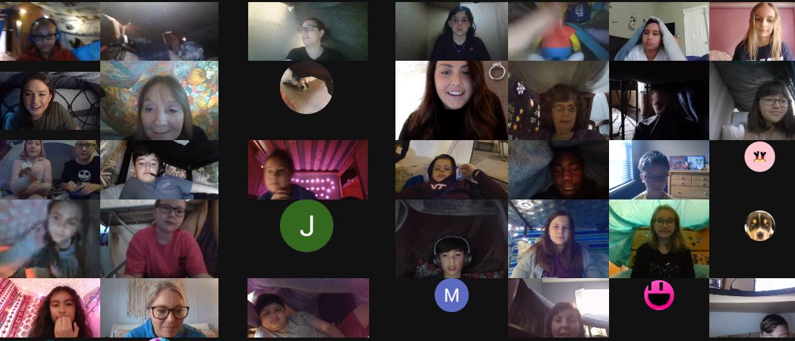 MsDeHaven2's tweet photo. We had a "Friendly Friday Fort Day" today! Students watched a video of pictures, videos and shout-outs together! We are in this together! #virtualkindness #LCPS20 https://t.co/Tnno3gLmrC @MsDonegan1 https://t.co/qcks00FvMU