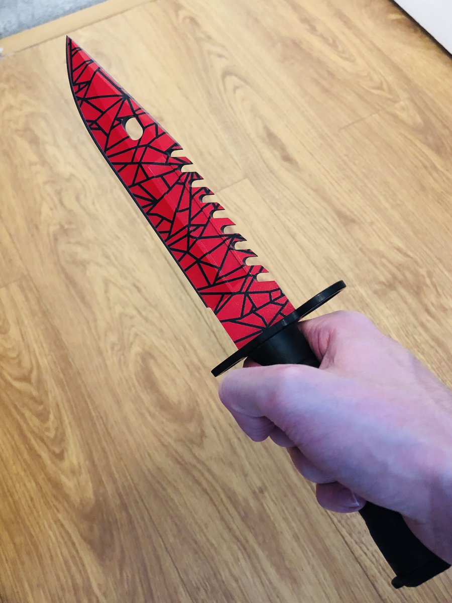 OfficialGouldy's tweet photo. IRL CS:GO knives sent from deluxeknives! If you’d like one, use ‘Gouldy’ for 10% off! https://t.co/dNXnavCdNB https://t.co/Kvqju5BcPz