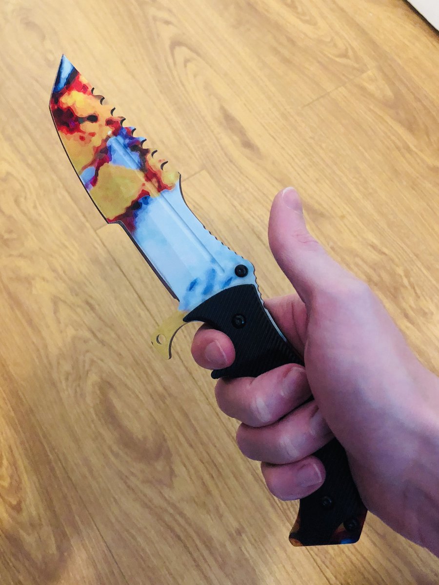 OfficialGouldy's tweet photo. IRL CS:GO knives sent from deluxeknives! If you’d like one, use ‘Gouldy’ for 10% off! https://t.co/dNXnavCdNB https://t.co/Kvqju5BcPz
