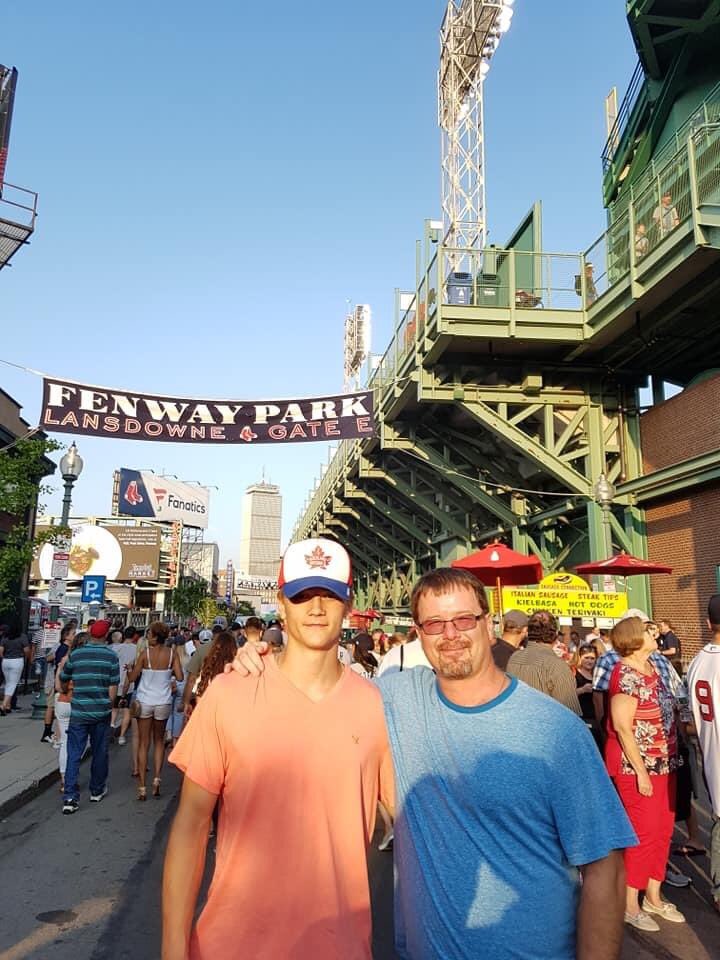 MeleeJonathan's tweet photo. Happy birthday to the best Dad out there! Thank you for everything you have done for me. Love you Dad! @brian_melee https://t.co/zwSOOpK2DX