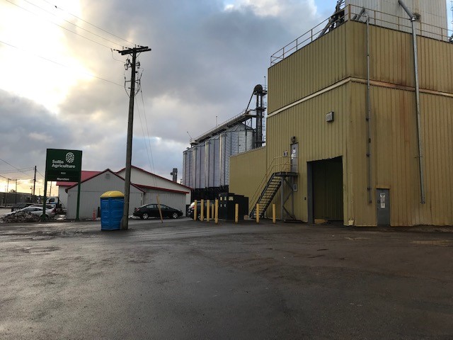 SollioAgri's tweet photo. Thank you to all our employees who tirelessly continue to hold the fort in our mills in the Atlantic provinces by loading haul trucks. https://t.co/gI3AFn3fon