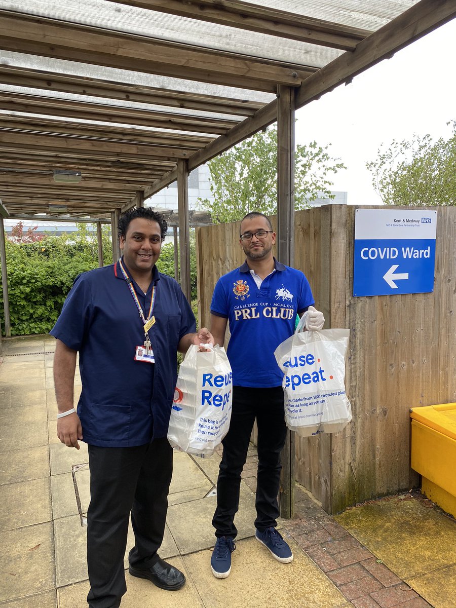 Safraz Joomun (@saffyj) on Twitter photo Food delievey at Jasmine centre today! Proud of my friends for donating this @kmptnhs <a href="/Sanasa87/">Sana</a> #kmptproud Food delievey at Jasmine centre today! Proud of my friends for donating this @kmptnhs <a href="/Sanasa87/">Sana</a> #kmptproud