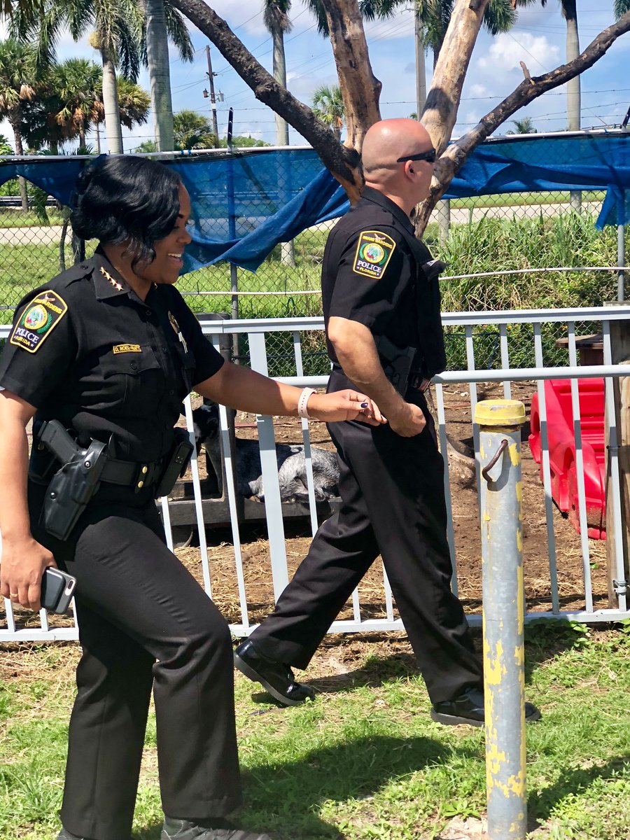 frostbitecra's tweet photo. Help me in congratulating @ChiefNoelPratt on her #workversarry today at the @MGPDFL.
Cheers and Thank you for all you do. #BuildingASaferCommunity #OneVisionOneMindset #WeAreMiamiGardens #ItsWhatWeDo #WeSaluteYou https://t.co/R7GRituH7M