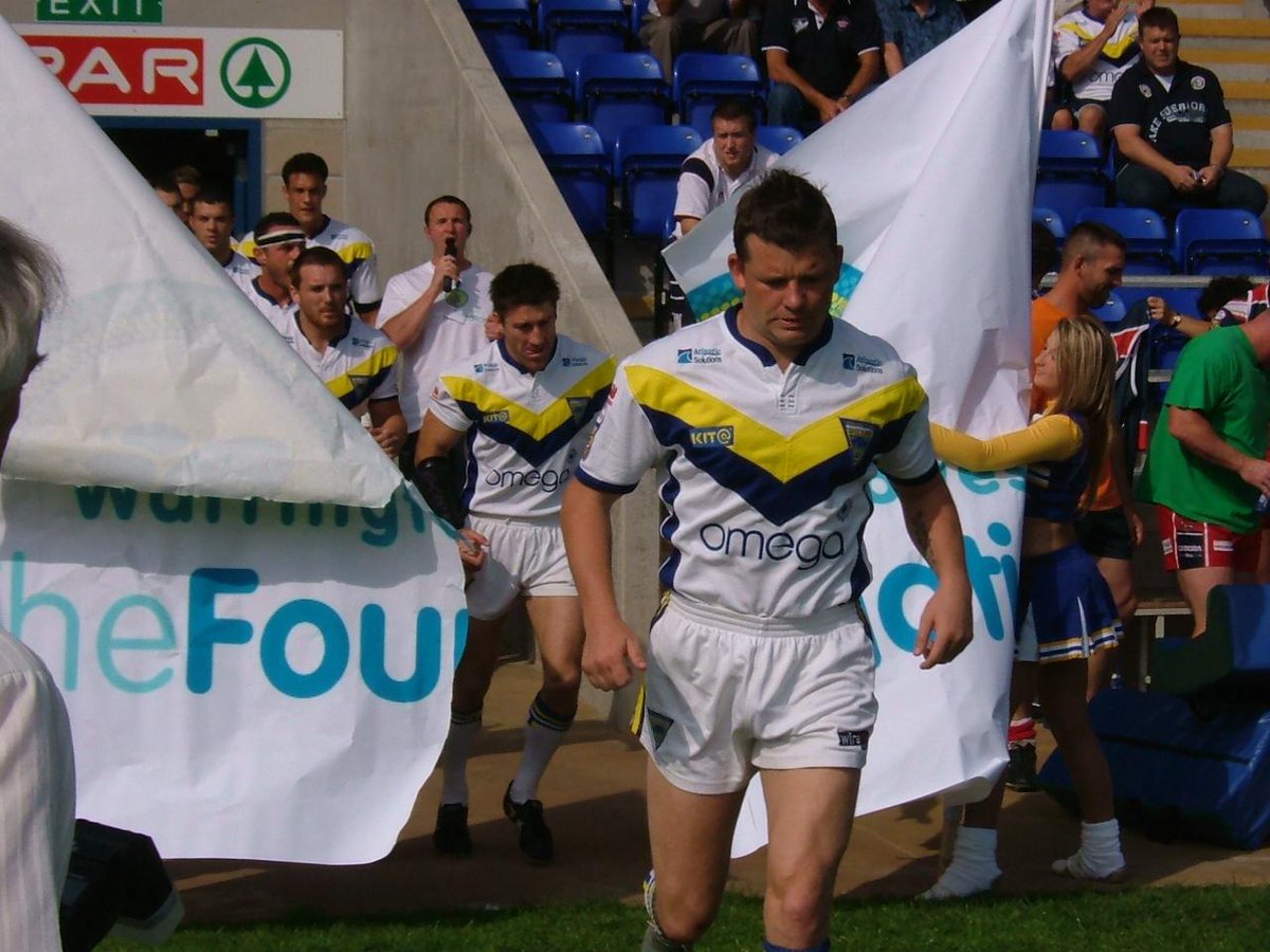 WWRLFoundation's tweet photo. TBT when we launched the Foundation in 2005, were you in the ground that day?
💙🏉 💛
#warrington #warringtonwolves #wwcf #wire #rugbyleague #rugbyfamily #community https://t.co/vUh8BJilsk