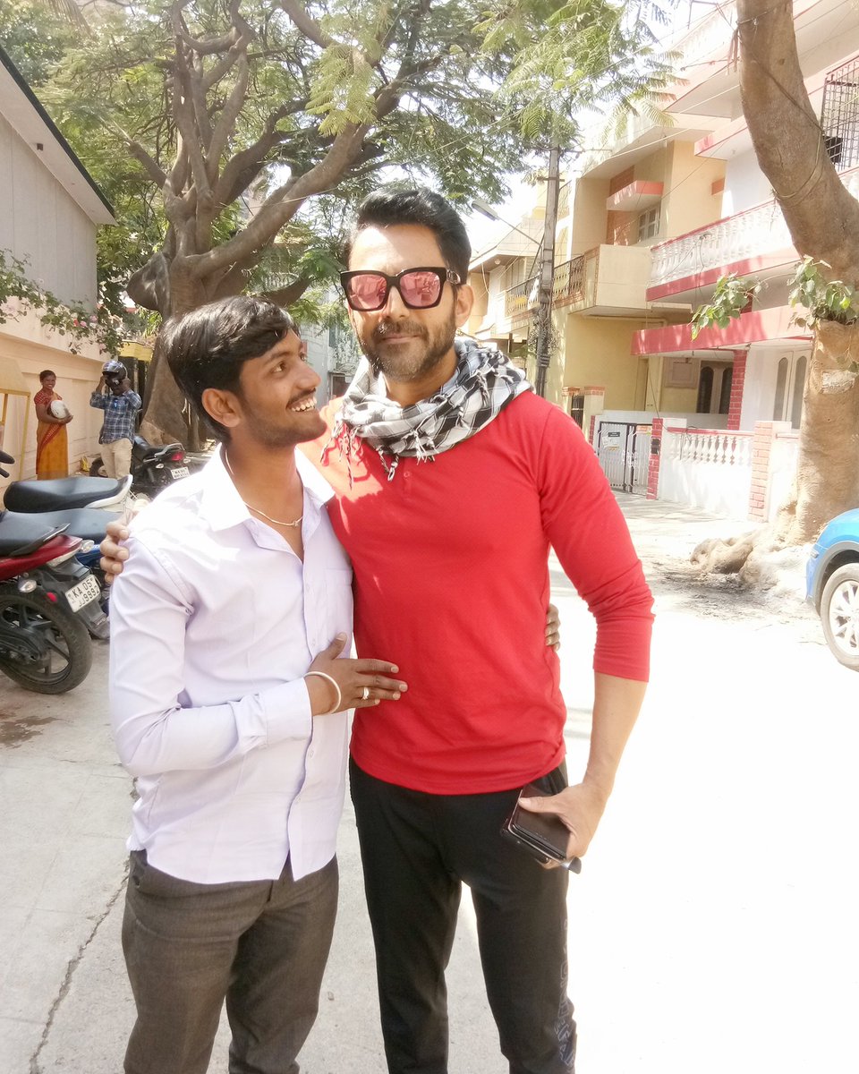 DeepuSudeepu's tweet photo. Many more happy returns of the Super Star @j_k_aaaa Anna🎉🎉🎊 my best wishes 🤗 https://t.co/2fBkZCBDMC