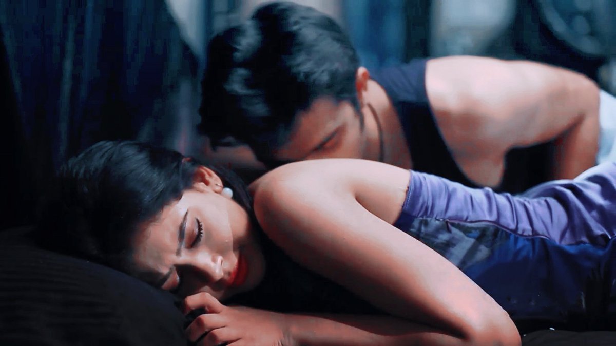 "Cause all of me loves all of you. Love your curves and all your edges, all your perfect imperfections." #MaNan |  #KaiseYehYaariaan