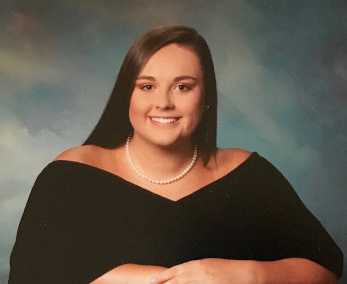LCHSAOF's tweet photo. Riley Davison! Attending Meredith College and majoring in Finance! #lchsclassof2020 #LCSDecisionDay @LCHS_Sanford_NC @NAFCareerAcads @DECA_LCHS @leecoschoolsnc @lchs2college https://t.co/THgHvPXZE3