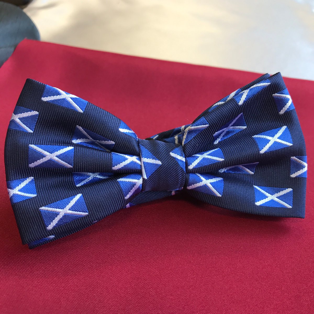 threadpepper's tweet photo. A pre-tied bow tie with the Scottish saltier motif repeated across the bow. A stylish way to exhibit your heritage. https://t.co/6F3QtBr9jU