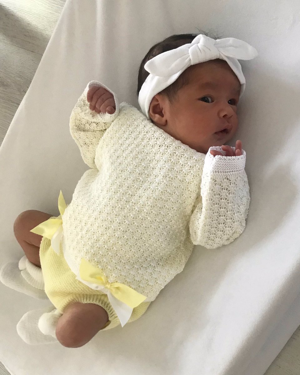 Kerryannedale's tweet image. When you get dressed up to go nowhere 💛 #lockdown #2weeksold