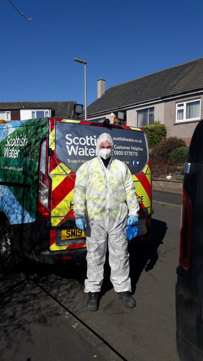 WaterWorld's tweet photo. During #COVID19 pandemic, two @scottish_water employees went the extra mile to help a 99-year-old woman. - BRAVO!

https://t.co/TARYAYKknx
#water #waterheroes #waterutility https://t.co/fsrPbxNfuY