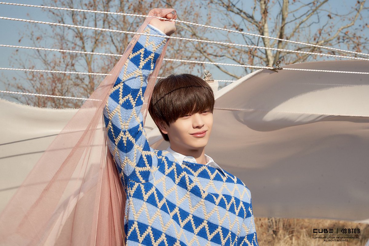 REINA_MELODY_7's tweet photo. #육성재_생일파티는_쌍갑포차에서 https://t.co/Iws9cci8VL