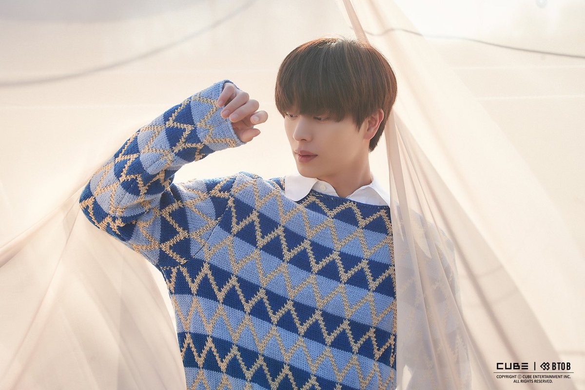 REINA_MELODY_7's tweet photo. #육성재_생일파티는_쌍갑포차에서 https://t.co/Iws9cci8VL