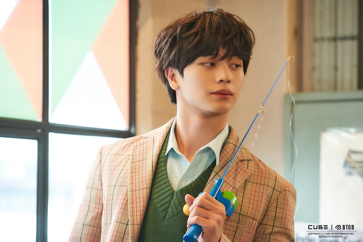 REINA_MELODY_7's tweet photo. #육성재_생일파티는_쌍갑포차에서 https://t.co/l6xZMGudZK