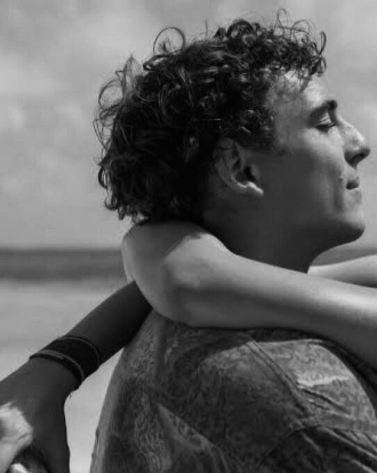 White Gallery tweet media