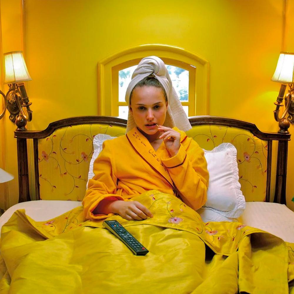 As Wes Anderson turns 51, revisit Wes Anderson’s most stylish on-screen moments: vogue.co.uk/fashion/galler…