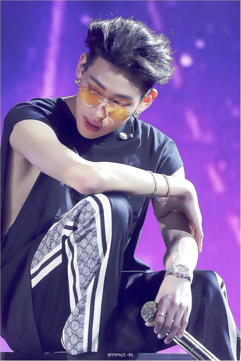 mlh_bam's tweet photo. #BAMBAMDAY2020
Thanks for my bam to come into this world and makes me happy.Thanks for my bam growing up healthy.May you be healthy, happy, and with us forever.
​สุขสันต์วันเกิด，ฉันรักเธอ
HAPPY BIRTHDAY 
I LOVE YOU,FOREVER💚
@BamBam1A https://t.co/7YThukevoc