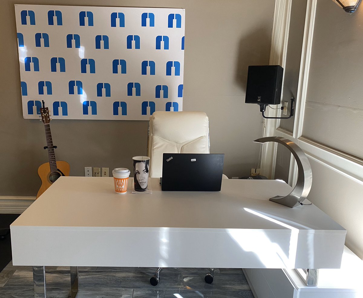 myncrowdapp's tweet photo. Just in case you didnโt know, NCrowd is from Texas. ๐ค Yโall stay safe out there. #ncrowdapp #homeoffice @NCrowdRolandM @ncrowdprissy @circlechangeman @Whataburger #selena https://t.co/j425Nw2soP