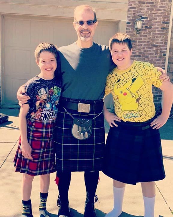 almahfandgames's tweet photo. It’s a great day for a kilt! #casualkiltfriday #inthemiddleofeverything #almamichigan https://t.co/OJlDiCWv7H