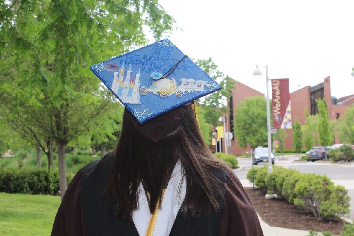 ms_castelli's tweet image. May 1, 2013 was my college decision day. 7 years later I look back on my two degrees and amazing friends I met along the way and I wouldn’t have any of it if it weren’t for @AdelphiU 💛🐾 #MHSDecisionMay2020 #MineolaProud
